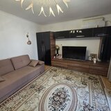 Vitanul nou, chiar pe Foisorului, stradal, bloc reabilitat